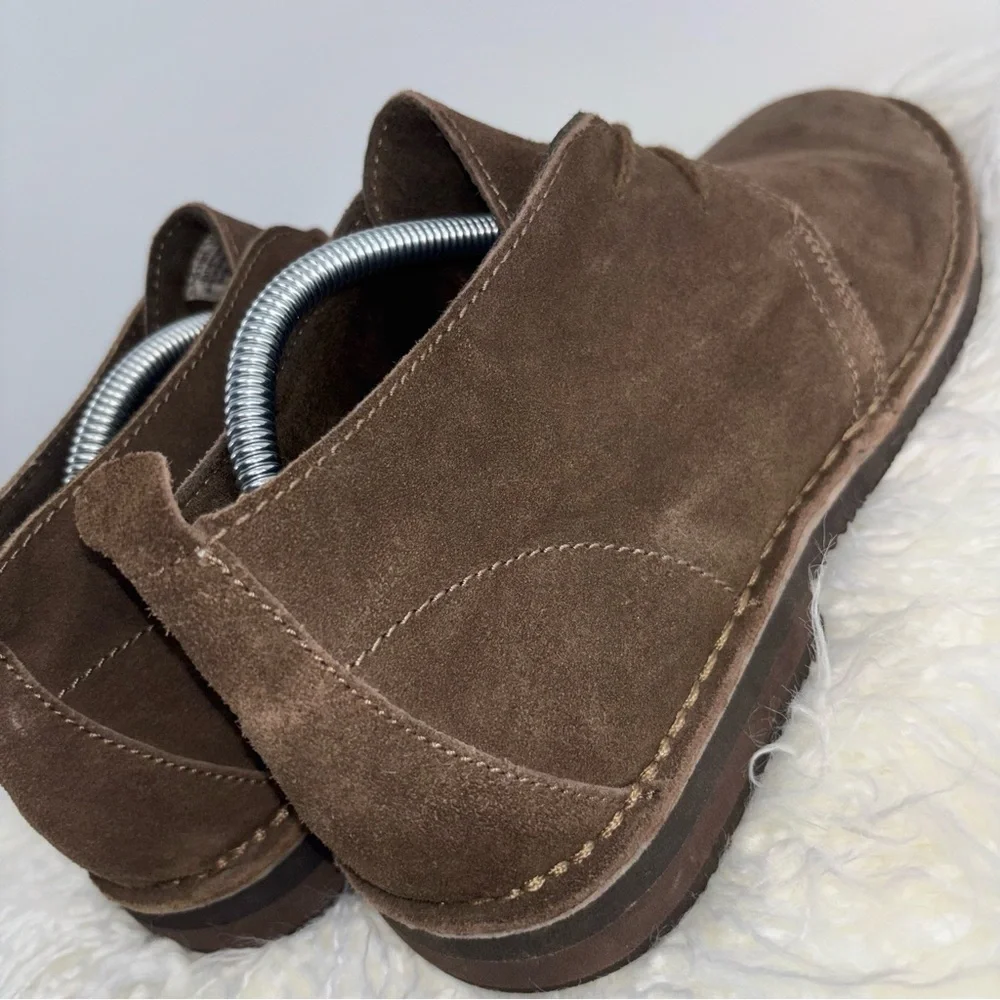 Merona Men 11 Brown Suede Chukka Leather Ankle Boots 2‎ Eyelet Classic Timeless